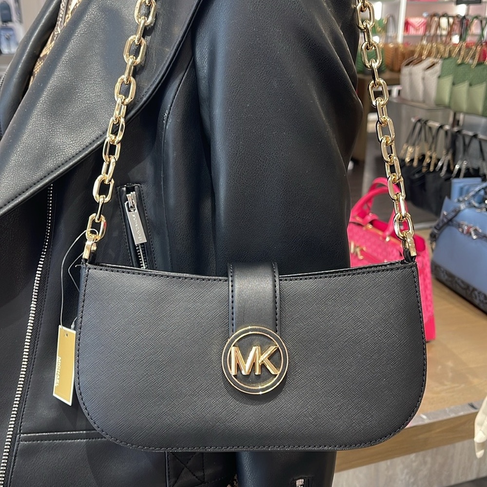 MICHAEL KORS
Carmen Small Shoulder Pochette Bag
Black 
NWT - Picture 3 of 16